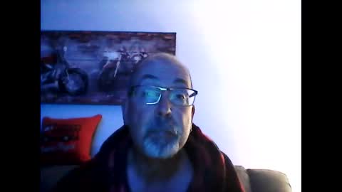 Snapshot of meathome3 chatting on 10.17.25 me at home online show from 10.17.25