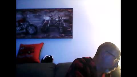 Snapshot of meathome3 chatting on 10.21.25 me at home online show from 10.21.25