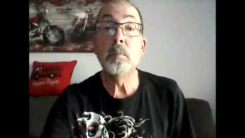 Snapshot of meathome3 chatting on 05.26.26 me at home online show from 05.26.26