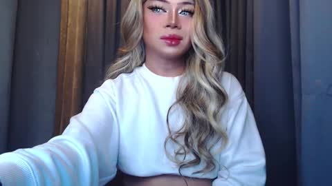 Snapshot of meetmehalfway888 chatting on 09.26.25 GODDESS OF ALL GODDESSES online show from 09.26.25