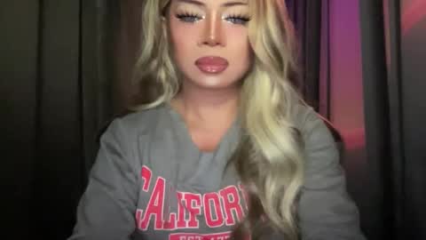 Snapshot of meetmehalfway888 chatting on 10.09.25 GODDESS OF ALL GODDESSES online show from 10.09.25