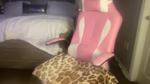 Southern Peach online show from 01.12.25