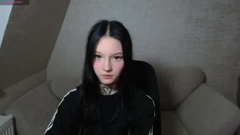 Snapshot of mefwhore chatting on 03.06.25 mefwhOre online show from 03.06.25