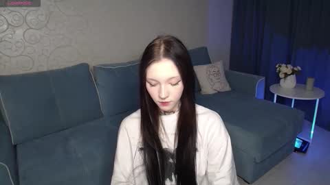 Snapshot of mefwhore chatting on 11.23.25 mefwhOre online show from 11.23.25