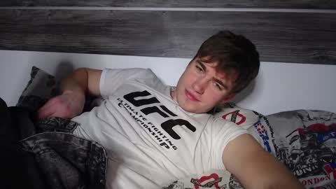 Snapshot of megamaxxxl chatting on 12.21.24 Max online show from 12.21.24