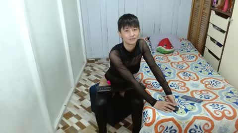 Megan seanz online show from 04.24.26