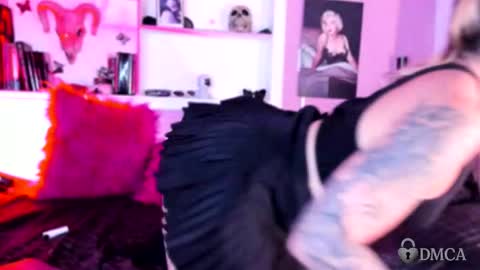 Megan online show from 01.13.26