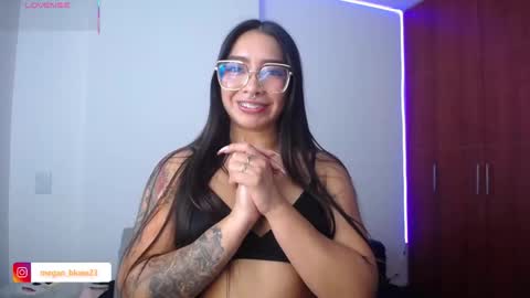 Megan Bluee online show from 11.24.25