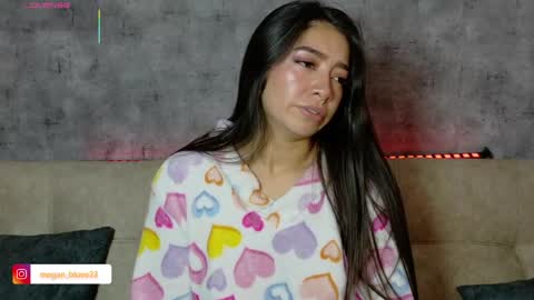 Megan Bluee online show from 04.13.26