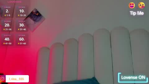 Snapshot of megan_browns1 chatting on 02.01.25 Megan online show from 02.01.25