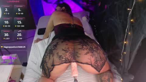 Snapshot of megan_browns1 chatting on 10.25.25 Megan online show from 10.25.25