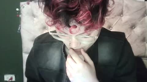 Megan and sophi online show from 01.13.25