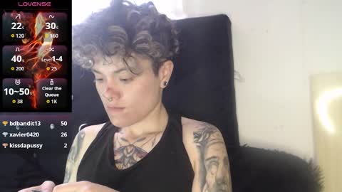 Megan and sophi online show from 12.05.25