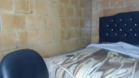 Megan and sophi online show from 04.21.26