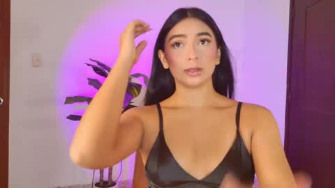 Carolina Paez online show from 05.20.26