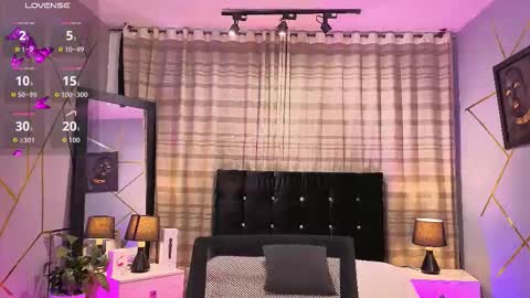 megan do santos online show from 11.06.25