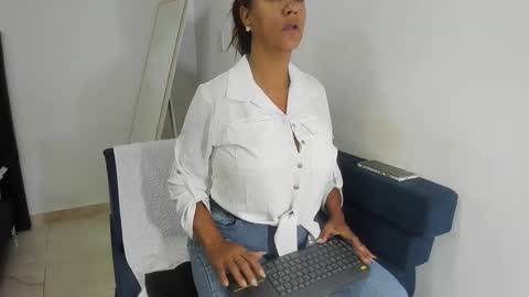 megan_greyxx online show from 12.11.24