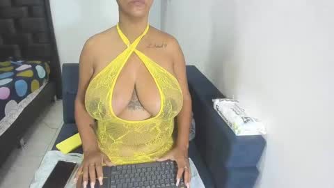 megan_greyxx online show from 01.11.25