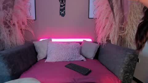     online show from 01.11.25