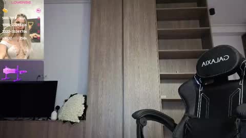 Megan online show from 02.06.26