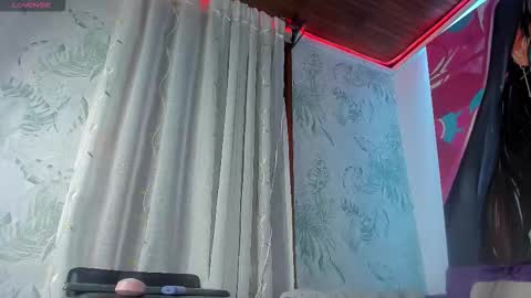 megan_shyne online show from 12.19.25