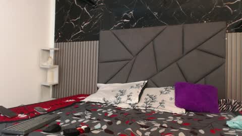 Megan online show from 12.29.24