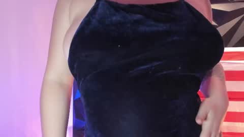 Snapshot of megan_whitee__ chatting on 07.04.26 Im Megan Please do not demand a show without first tiping Thank you online show from 07.04.26
