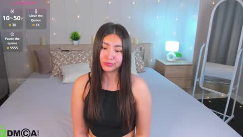 Snapshot of megan_williamms chatting on 10.01.25 Megan online show from 10.01.25