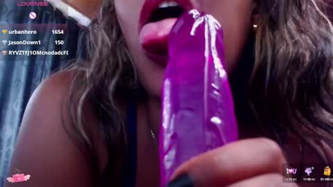 M E G A N   online show from 01.26.25