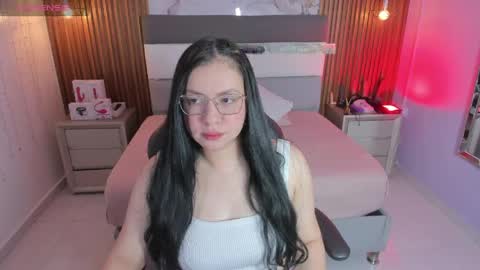 Snapshot of megancero chatting on 04.20.26 Megan online show from 04.20.26