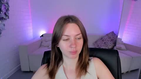 Snapshot of meganclapp chatting on 05.20.26 Megan online show from 05.20.26