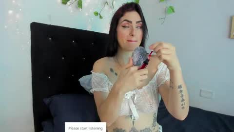 Snapshot of meganhofman chatting on 06.01.26 Megan Hofman online show from 06.01.26