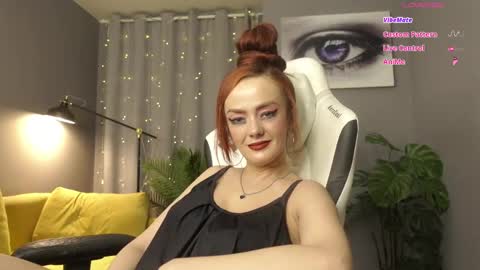 MeganieX online show from 12.05.25