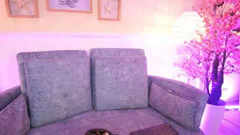 Megan Lowell online show from 02.14.26