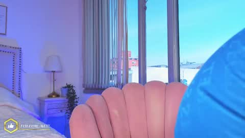 Snapshot of megann__sweet chatting on 04.27.26 Mara online show from 04.27.26