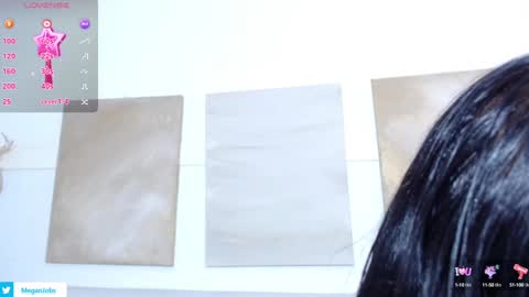 MEGAN  online show from 01.17.25