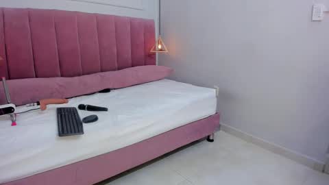 Snapshot of megansaenz_1 chatting on 02.22.25 Megan online show from 02.22.25