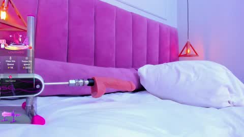 Snapshot of megansaenz_1 chatting on 03.06.25 Megan online show from 03.06.25