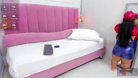 Snapshot of megansaenz_1 chatting on 10.21.25 Megan online show from 10.21.25