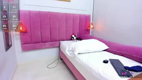 Snapshot of megansaenz_1 chatting on 10.25.25 Megan online show from 10.25.25