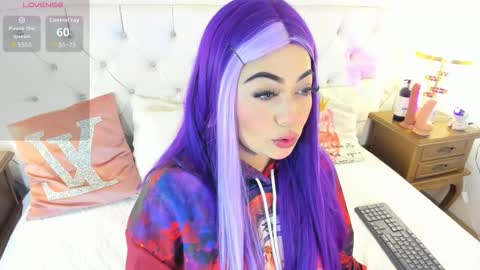 Snapshot of meganstar__ chatting on 10.02.25 Megan online show from 10.02.25