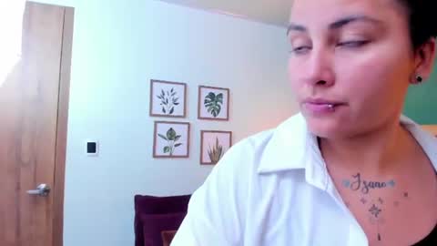 Snapshot of megansumer chatting on 06.30.26 Megan online show from 06.30.26