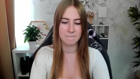 Megan online show from 10.07.25