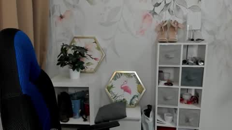 Snapshot of meganx_candy chatting on 02.13.26 Megan online show from 02.13.26