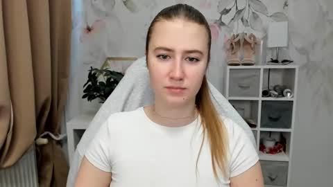 Snapshot of meganx_candy chatting on 02.20.26 Megan online show from 02.20.26