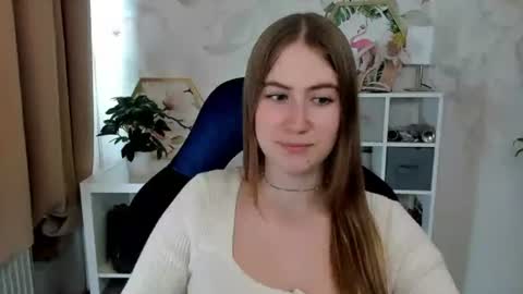 Snapshot of meganx_candy chatting on 07.28.26 Megan online show from 07.28.26