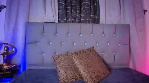 Snapshot of meggan_07 chatting on 11.28.25 meggan online show from 11.28.25