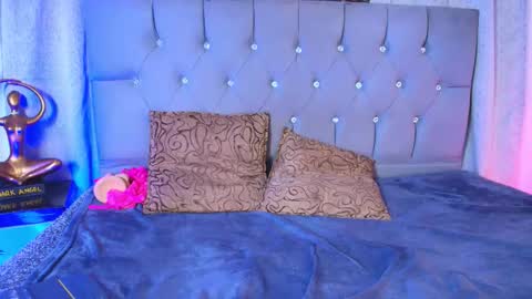 Snapshot of meggan_07 chatting on 11.30.25 meggan online show from 11.30.25