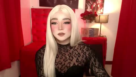 Snapshot of megganjenner chatting on 10.11.25 meggan . maria shantal online show from 10.11.25