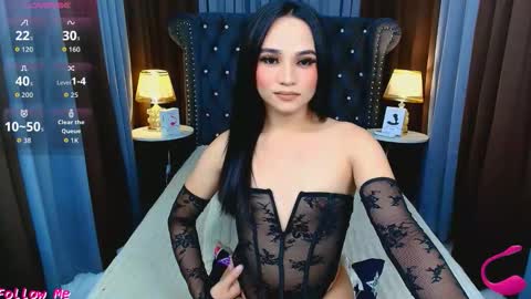 Snapshot of megganjenner chatting on 04.12.26 meggan . maria shantal online show from 04.12.26